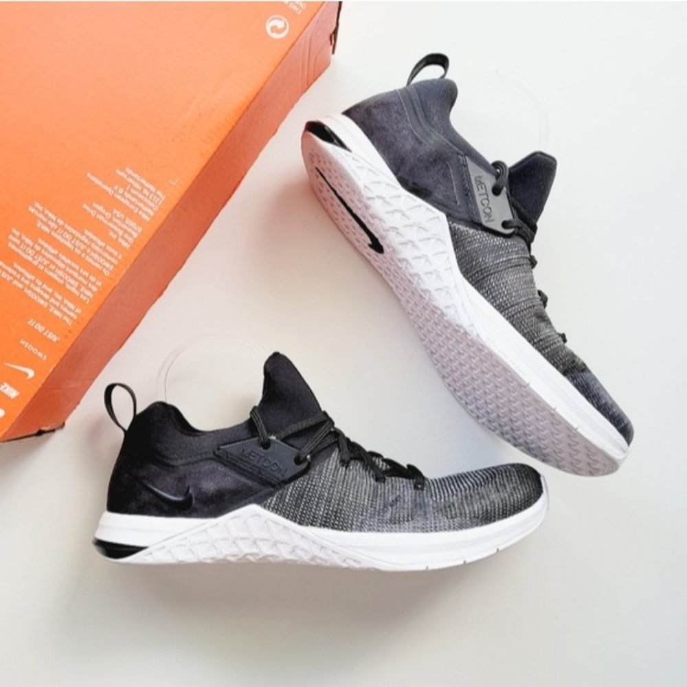 Nike Metcon Flyknit 3 Black Matte Silver Running Shoe Women's 13